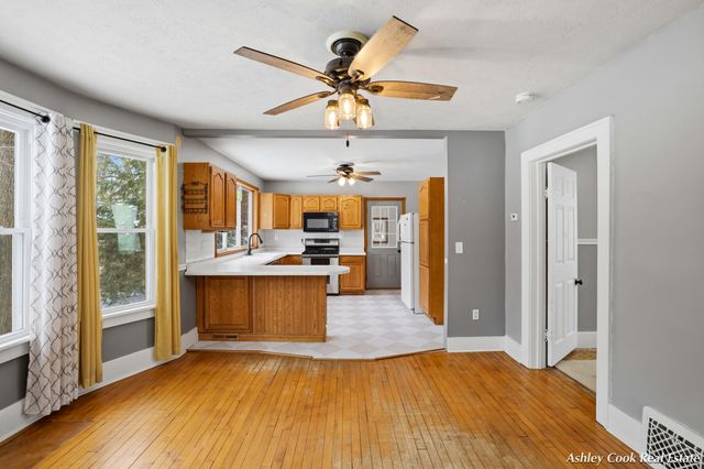 15285 Coleman Avenue, Grand Haven, MI 49417