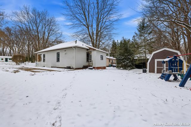 15285 Coleman Avenue, Grand Haven, MI 49417