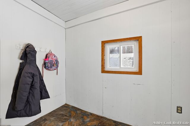 15285 Coleman Avenue, Grand Haven, MI 49417