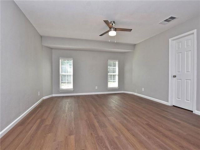 5205 Thunderbird ST, Lago Vista, TX 78645