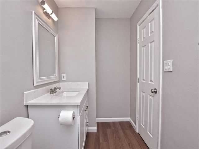 5205 Thunderbird ST, Lago Vista, TX 78645