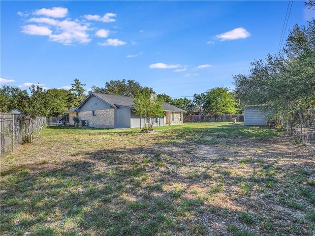 5205 Thunderbird ST, Lago Vista, TX 78645