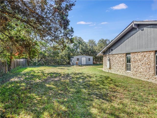 5205 Thunderbird ST, Lago Vista, TX 78645