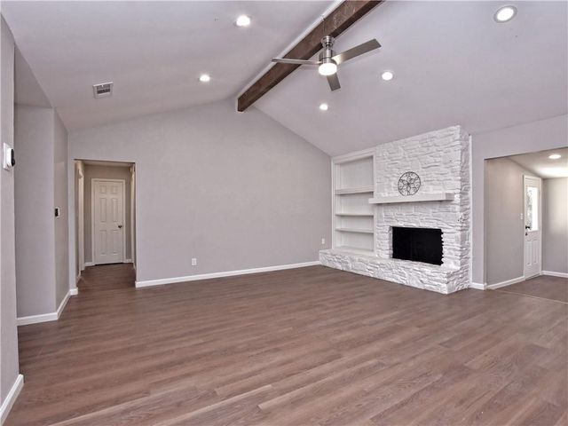 5205 Thunderbird ST, Lago Vista, TX 78645