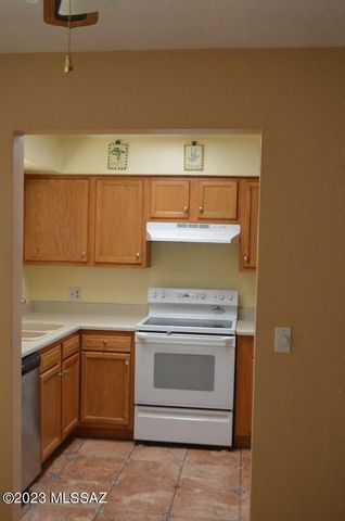 961 N Via Terrado, Tucson, AZ 85710