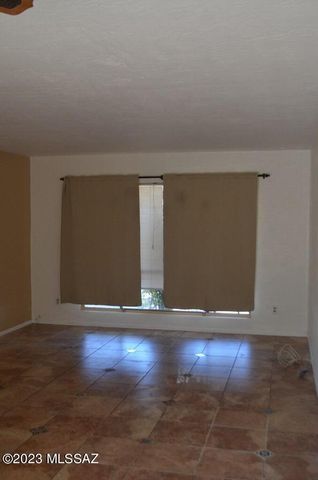 961 N Via Terrado, Tucson, AZ 85710