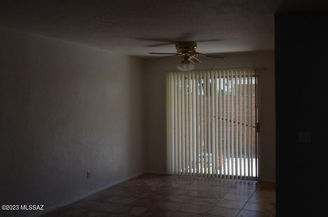 961 N Via Terrado, Tucson, AZ 85710