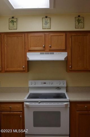 961 N Via Terrado, Tucson, AZ 85710