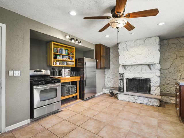 8523 Terrang Court, Machesney Park, IL 61115