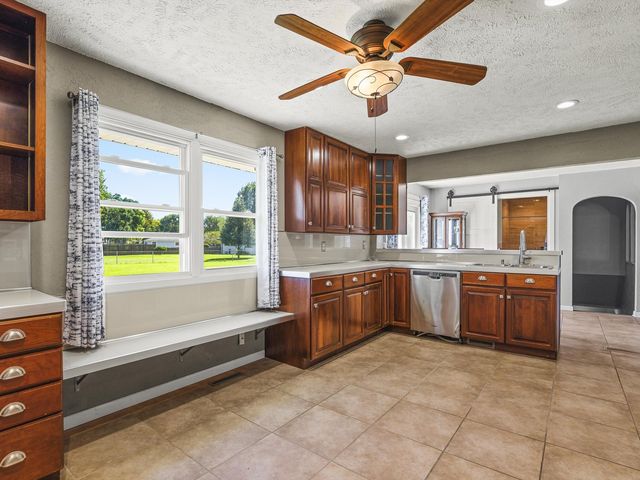 8523 Terrang Court, Machesney Park, IL 61115