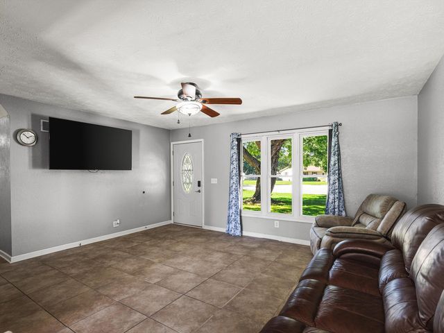 8523 Terrang Court, Machesney Park, IL 61115