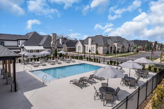 317 Flag Court, Gallatin, TN 37066