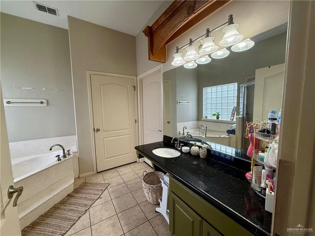 2406 Stirling Avenue, Edinburg, TX 78539