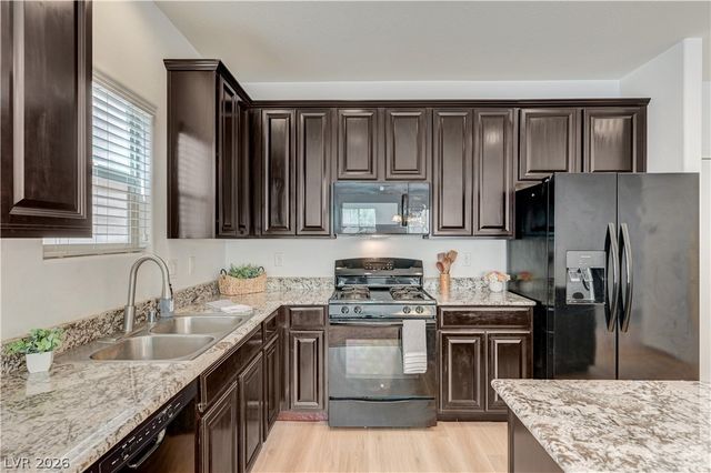 7760 Petite Pillar Court, Las Vegas, NV 89149