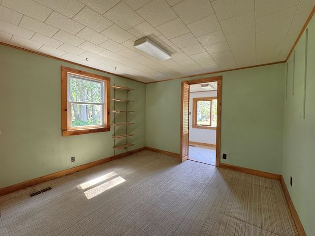 29 Coopers Grove Road, Kingston, NH 03848