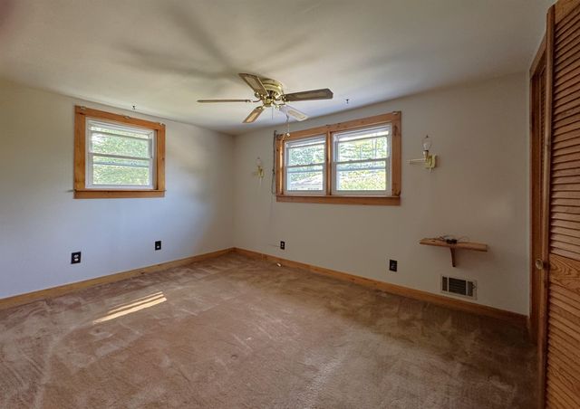 29 Coopers Grove Road, Kingston, NH 03848