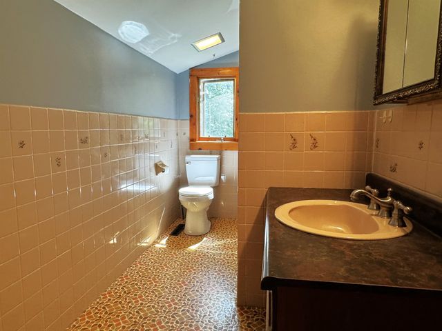 29 Coopers Grove Road, Kingston, NH 03848