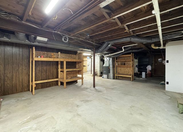 29 Coopers Grove Road, Kingston, NH 03848