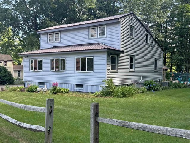 29 Coopers Grove Road, Kingston, NH 03848