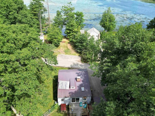 29 Coopers Grove Road, Kingston, NH 03848
