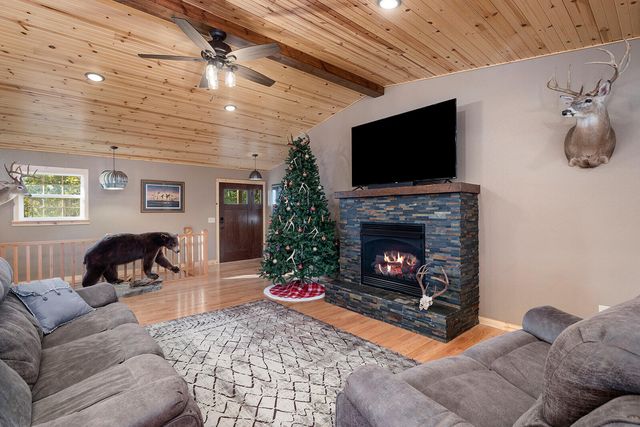 2814 County Road 3690, Mountain View, MO 65548