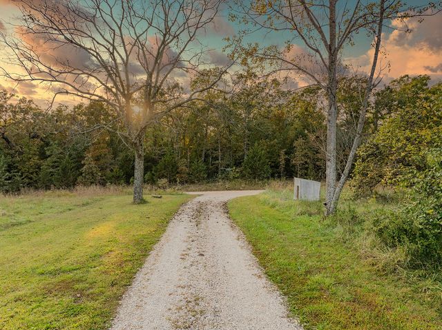 2814 County Road 3690, Mountain View, MO 65548