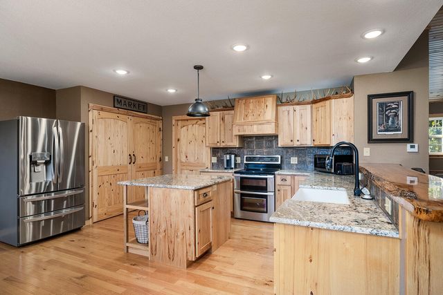 2814 County Road 3690, Mountain View, MO 65548