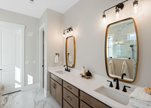 3756 Friendly Orange Court NE, Leland, NC 28451