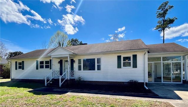 313 Robinhood RD, Franklin, VA 23851