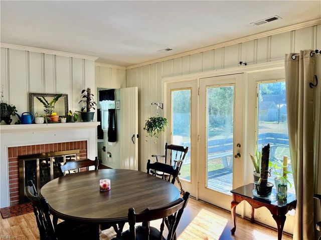 313 Robinhood RD, Franklin, VA 23851