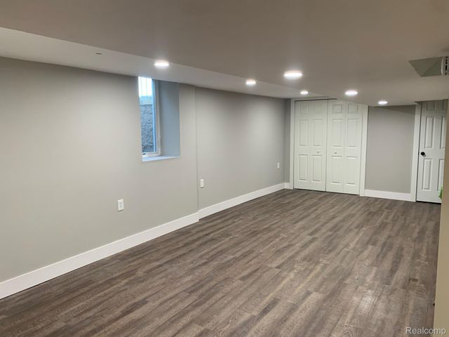 14103 Blue Skies St., Livonia, MI 48154