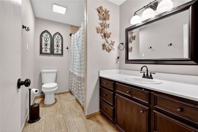 6810 Sahara Dr, Corpus Christi, TX 78412