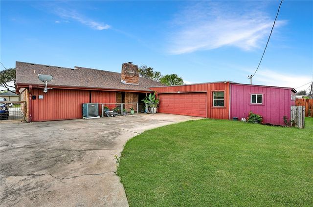6810 Sahara Dr, Corpus Christi, TX 78412