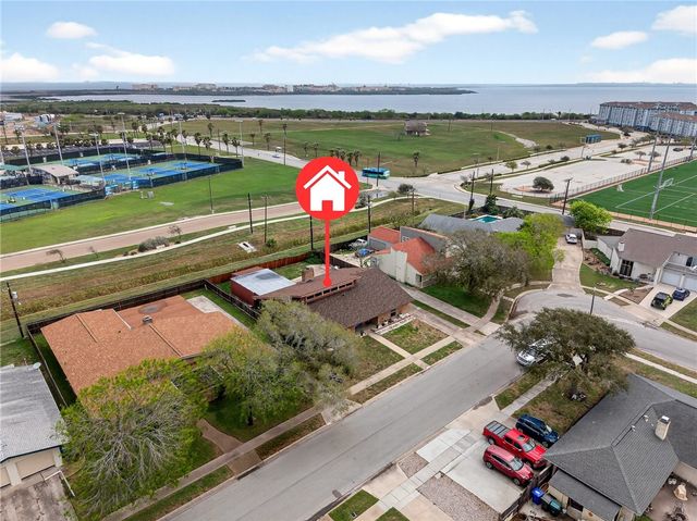 6810 Sahara Dr, Corpus Christi, TX 78412