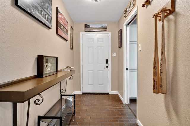 6810 Sahara Dr, Corpus Christi, TX 78412