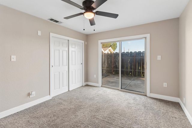 1404 Butterfly Ln, Olivehurst, CA 95961