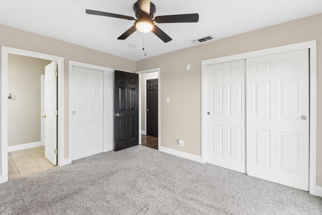 1404 Butterfly Ln, Olivehurst, CA 95961