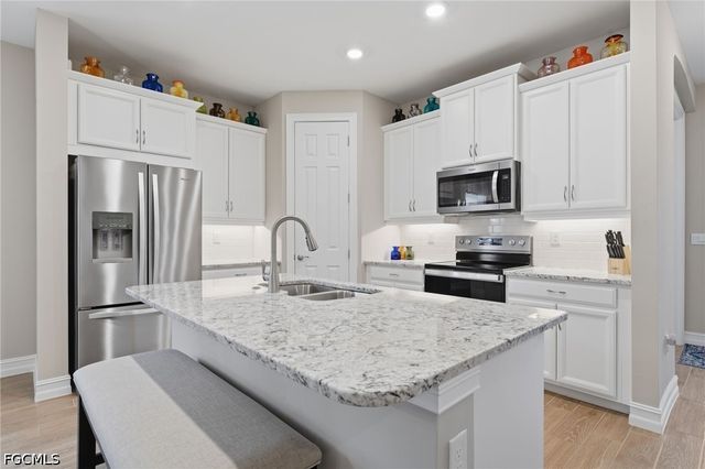 3860 Crosswater DR, North Fort Myers, FL 33917