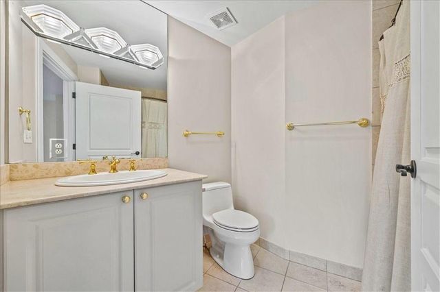 700 Park Regency Place NE 502, Atlanta, GA 30326