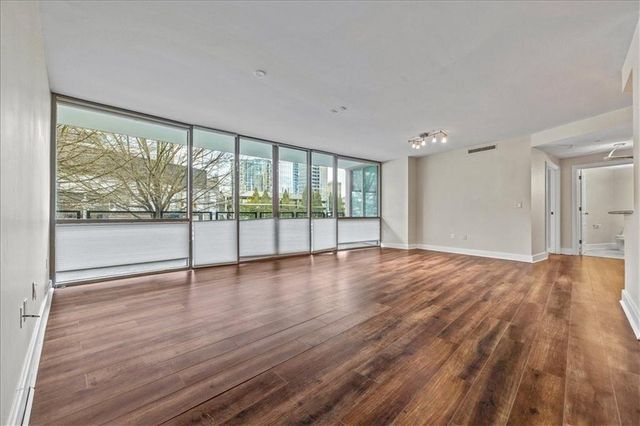 700 Park Regency Place NE 502, Atlanta, GA 30326
