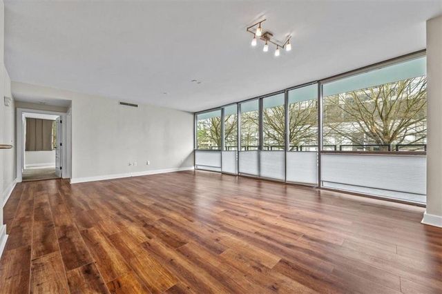 700 Park Regency Place NE 502, Atlanta, GA 30326