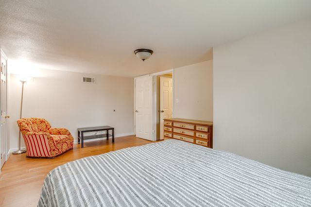 5305 Morley Avenue, Fort Worth, TX 76133