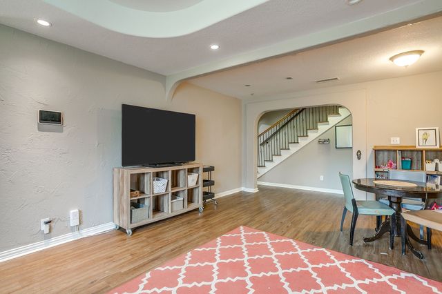 5305 Morley Avenue, Fort Worth, TX 76133