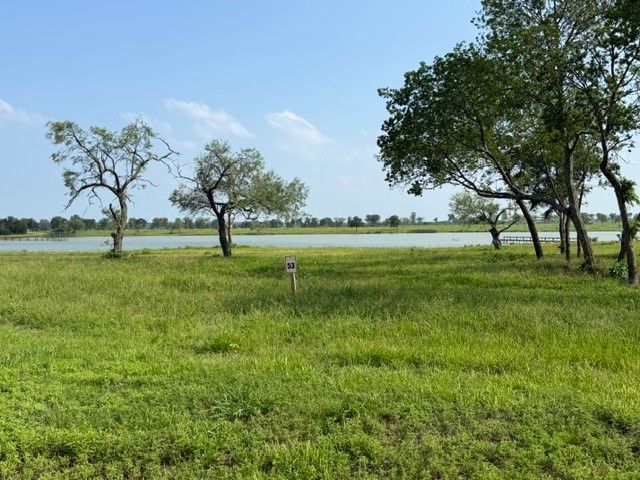 Lot 53 Water front club, Corsicana, TX 75110