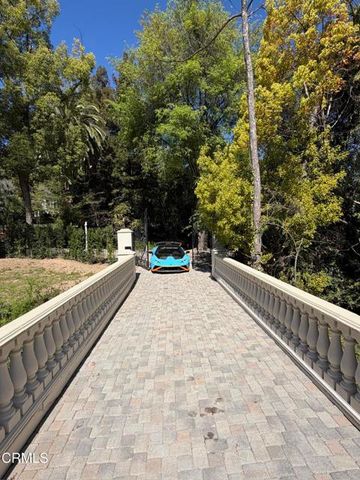 4080 Dover Road, La Canada Flintridge, CA 91011