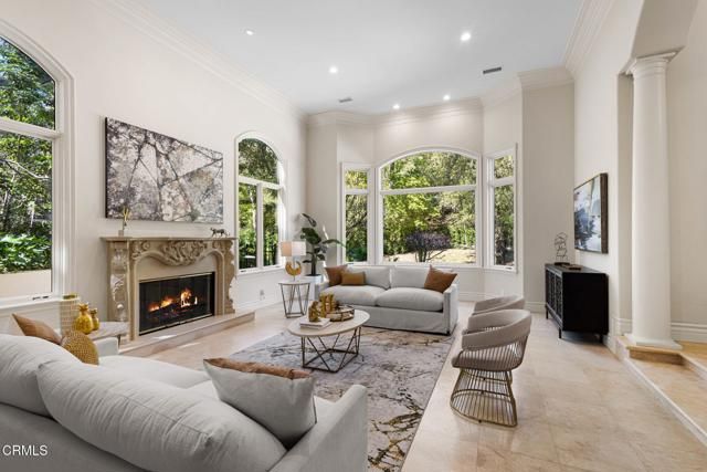 4080 Dover Road, La Canada Flintridge, CA 91011