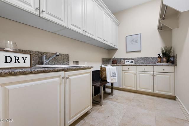 4080 Dover Road, La Canada Flintridge, CA 91011