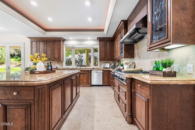 4080 Dover Road, La Canada Flintridge, CA 91011