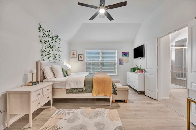 16928 Mirador Way, Justin, TX 76247