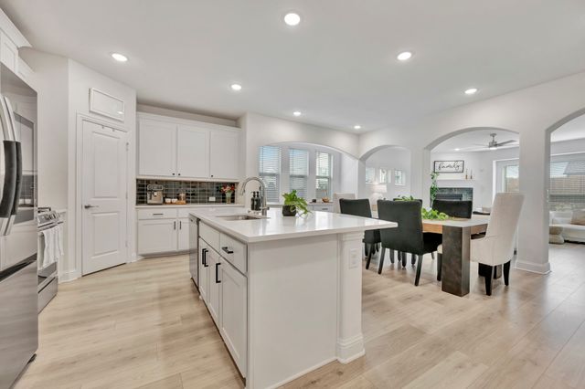 16928 Mirador Way, Justin, TX 76247